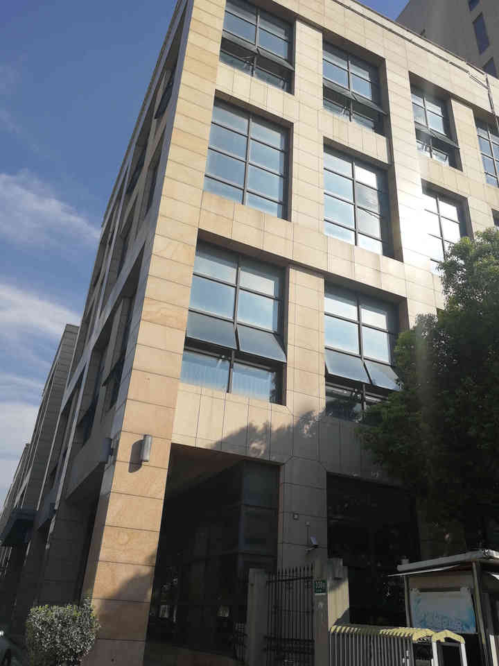 上海市闵行区世博家园商业广场浦锦路392号整栋 