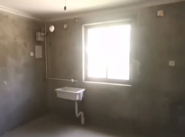 上海市奉贤区娜欧佳苑79栋1-3F 