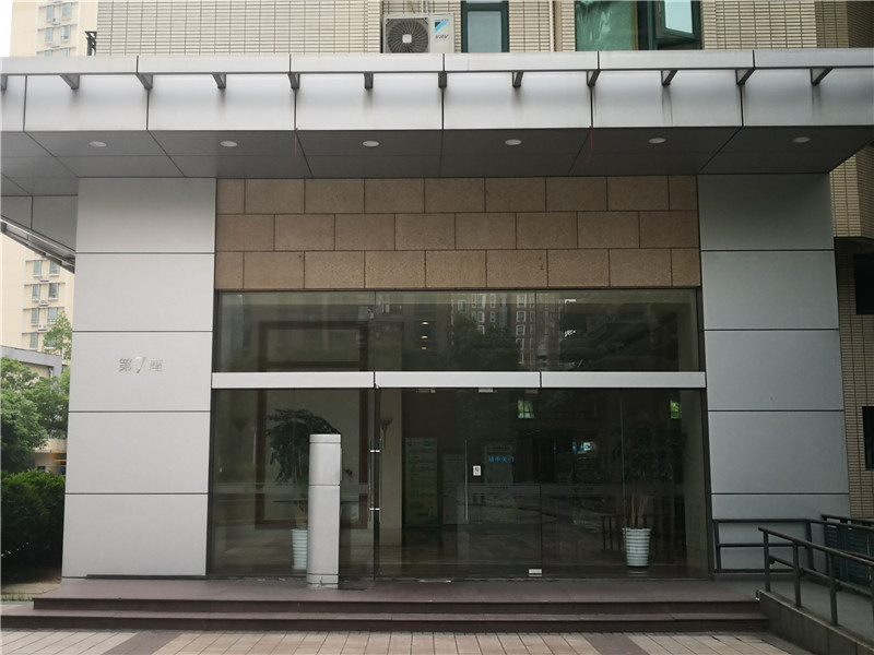 上海市徐汇区东方曼哈顿世纪豪庭168栋25F 