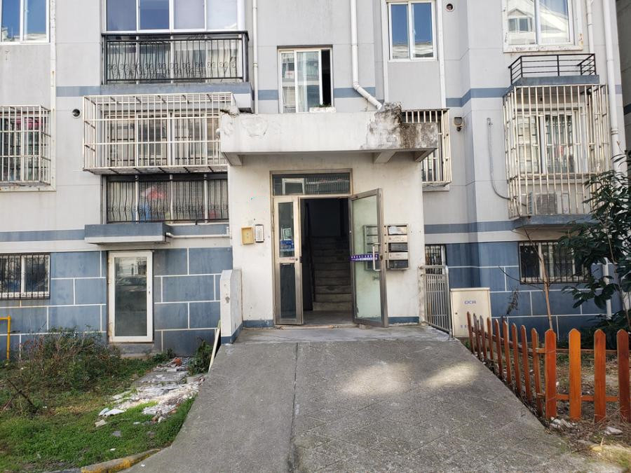 上海市浦东新区千汇苑二村55栋3F 