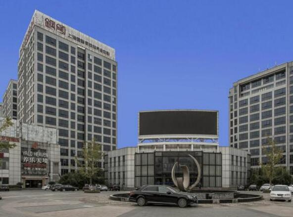 上海市宝山区上海国际钢铁服务中心2栋8F以及地下1F车位 