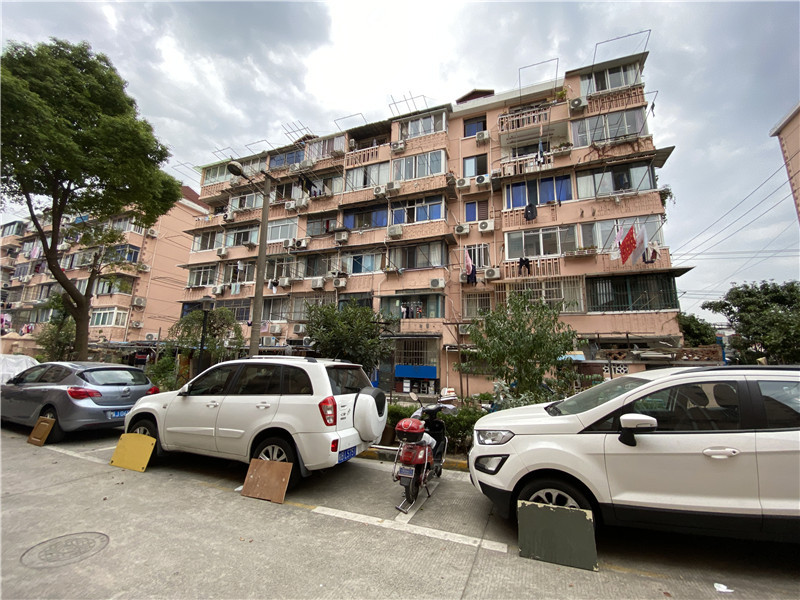 上海市浦东新区思浦小区1栋2F 