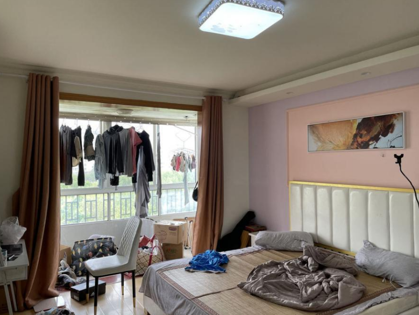 上海市闵行区景舒苑五村东区3栋5F 