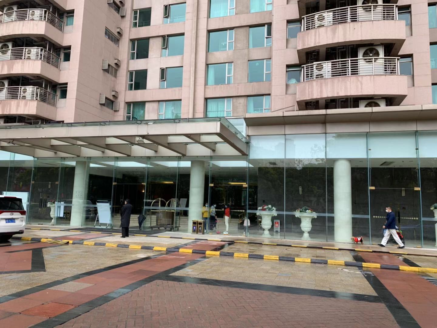 上海市浦东新区世贸滨江花园18栋26F 