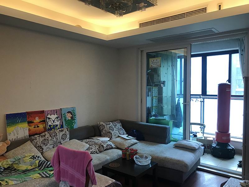 上海市嘉定区森林公馆7栋7F 