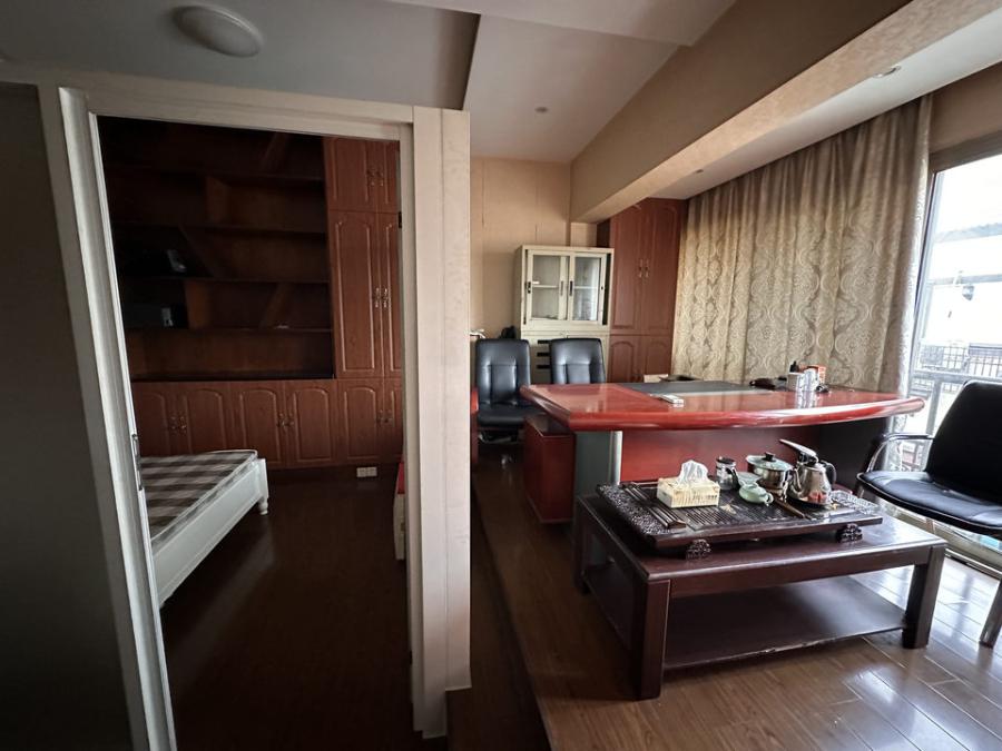 上海市松江区三星苑11栋 