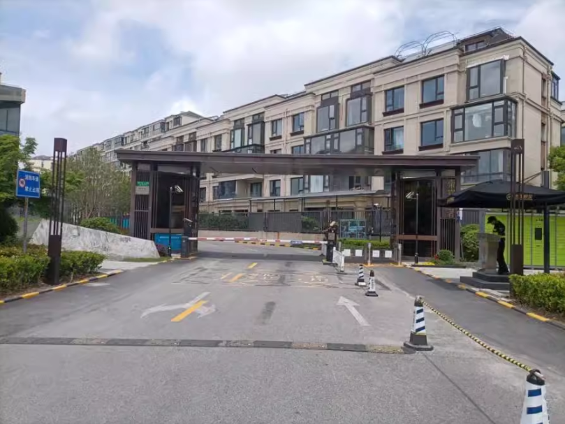 上海市浦东新区东宸源著8栋4F 