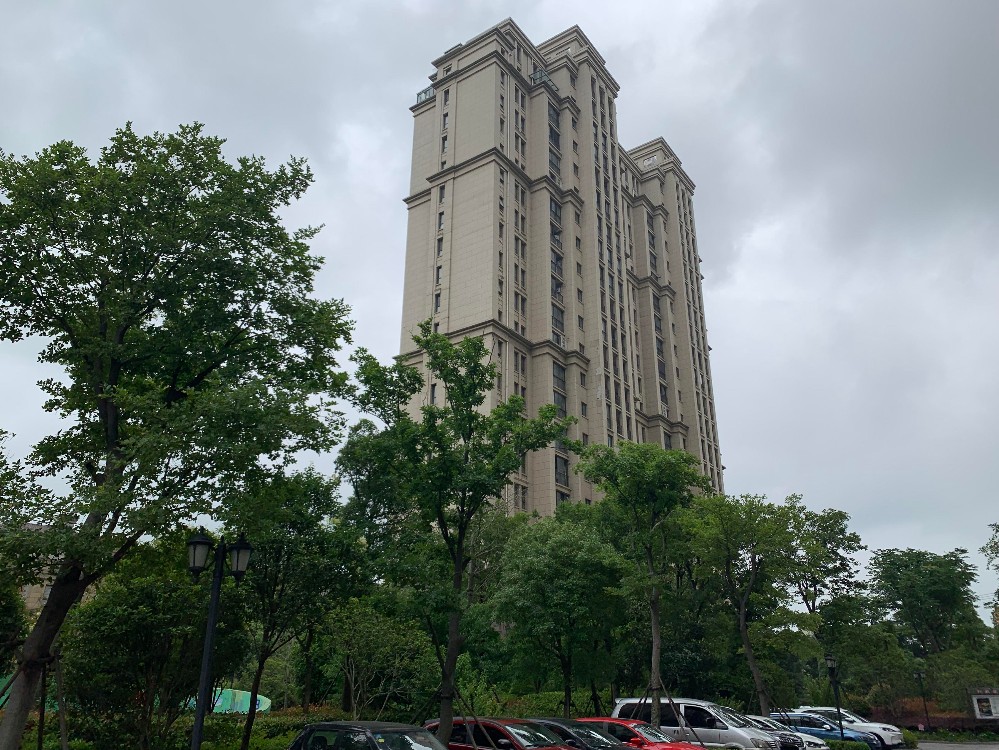 上海市嘉定区安亭瑞仕华庭5栋16F 