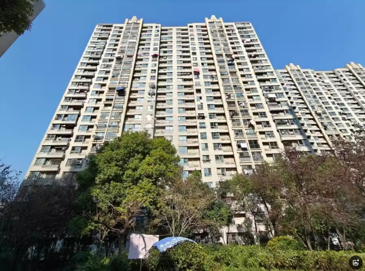 上海市嘉定区保利家园196栋22F 