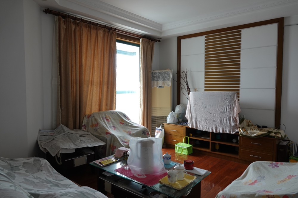 上海市静安区仁和恬园3栋25F 