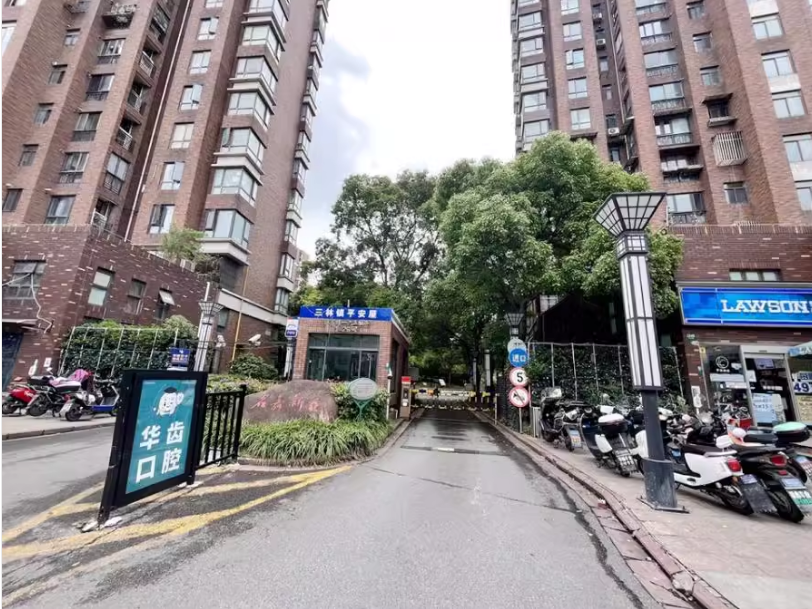 上海市浦东新区名嘉新苑3栋4F 