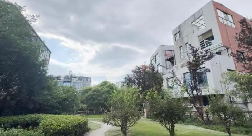 上海市青浦区北竿山国际艺术中心271栋3F 