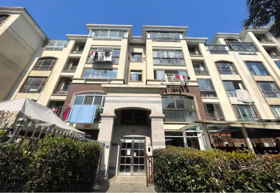 上海市松江区月亮河碧园12栋2F 