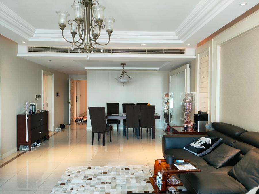 上海市浦东新区世茂滨江花园5栋27F 