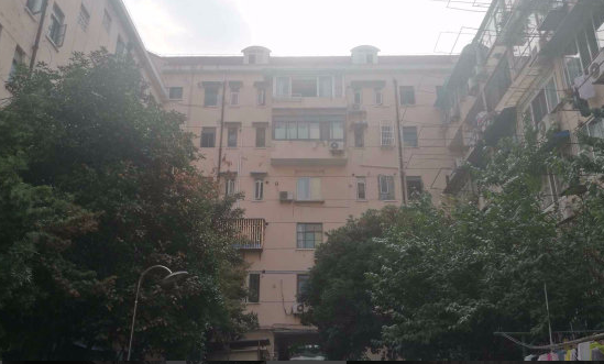 上海市虹口区上农新村4栋2F 