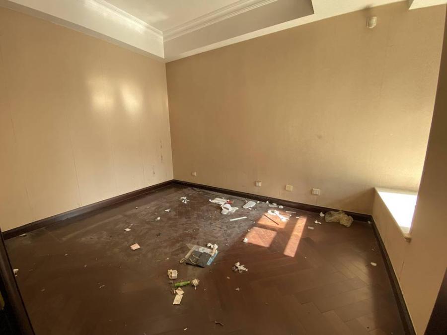 上海市静安区绿洲雅宾利花园6栋2F 