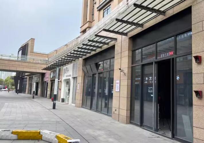 上海市松江区御上海青橙1栋1F 