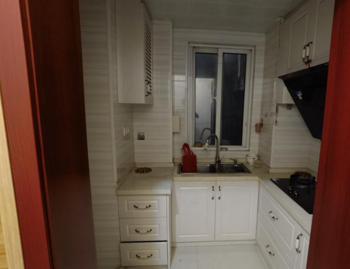 上海市奉贤区天和尚上海6栋19F及室内物品 