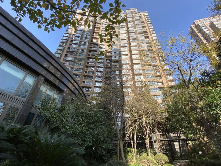 上海市静安区绿洲雅宾利花园6栋14F 