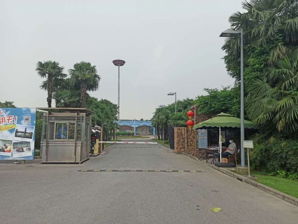 上海市青浦区太阳岛高尔夫温泉别墅824栋 