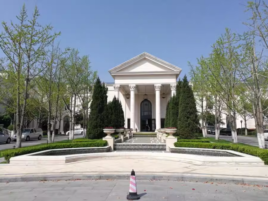 上海市闵行区绿城玫瑰园231栋 