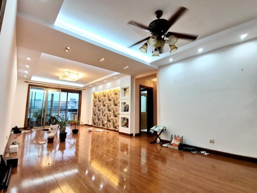 上海市闵行区上海康城68栋17F 