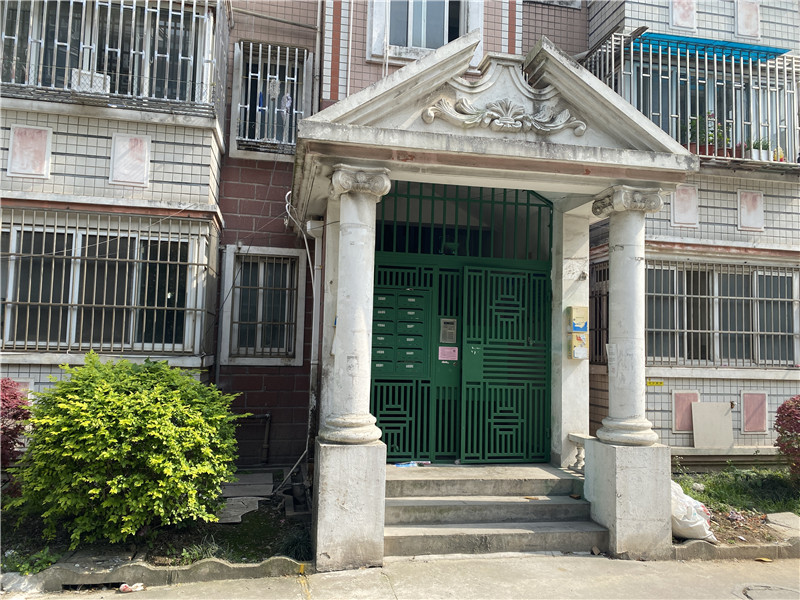 上海市宝山区共富富都园12栋3F 