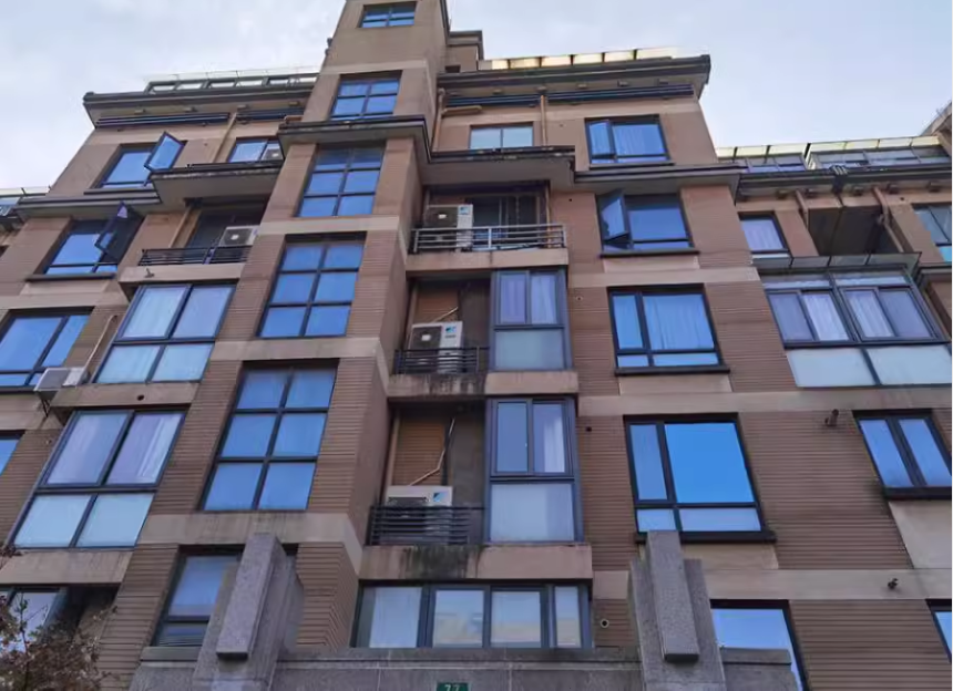 上海市宝山区东方丽都77栋2F及地下1F车位 