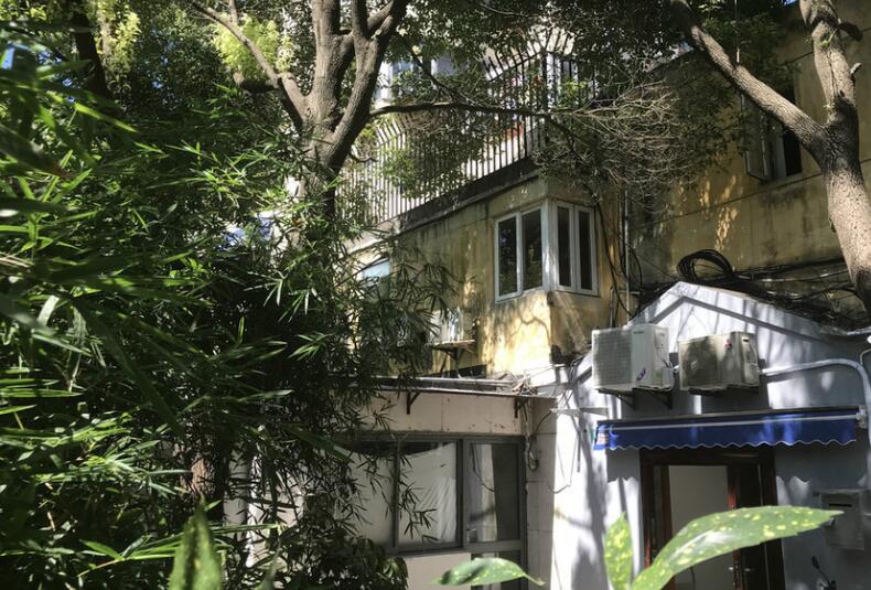 上海市长宁区仙蓉花苑89栋1-2F 