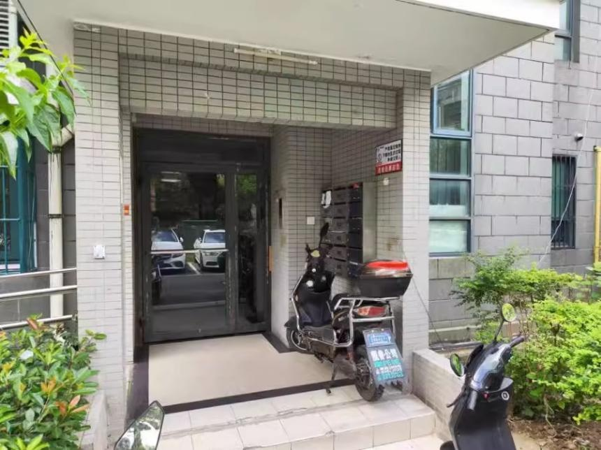 上海市浦东新区申江豪城66栋3F 