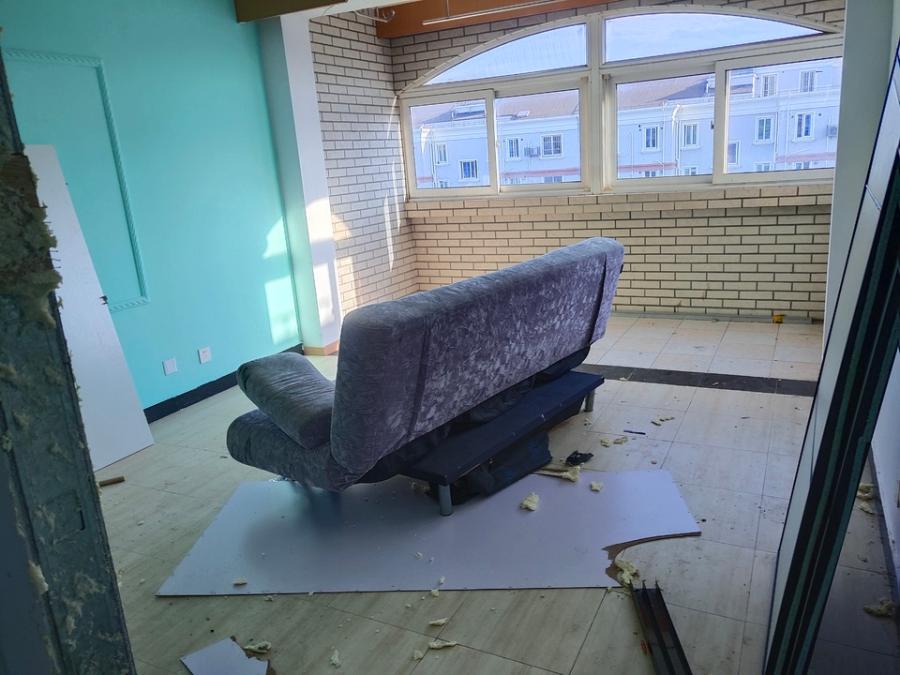 上海市松江区方舟园43栋6F 