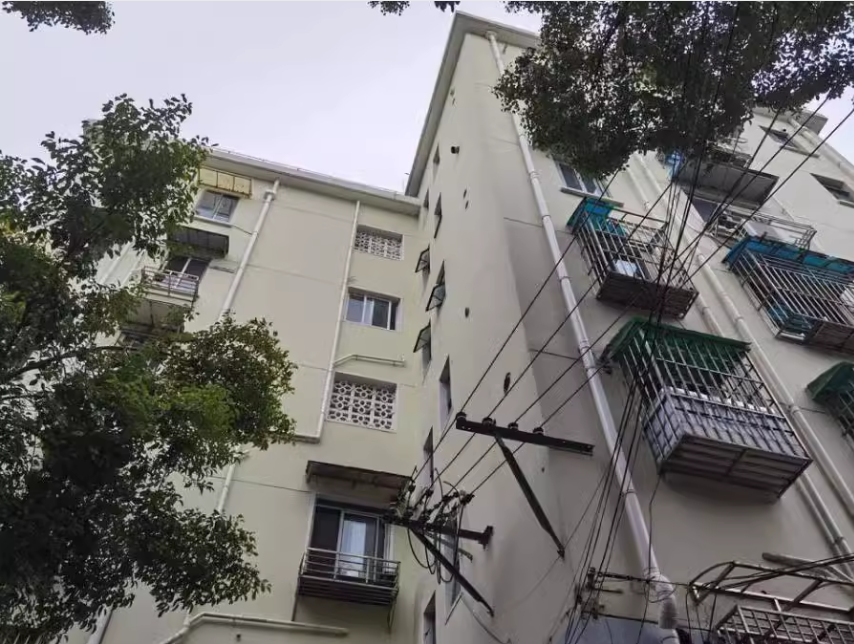 上海市杨浦区工农二村52栋3F 