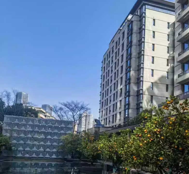 上海市黄浦区绿地海珀黄浦1栋28F 