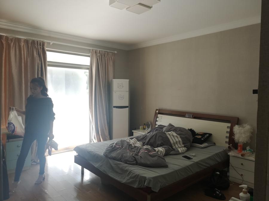 上海市普陀区中关村公寓4栋1F 