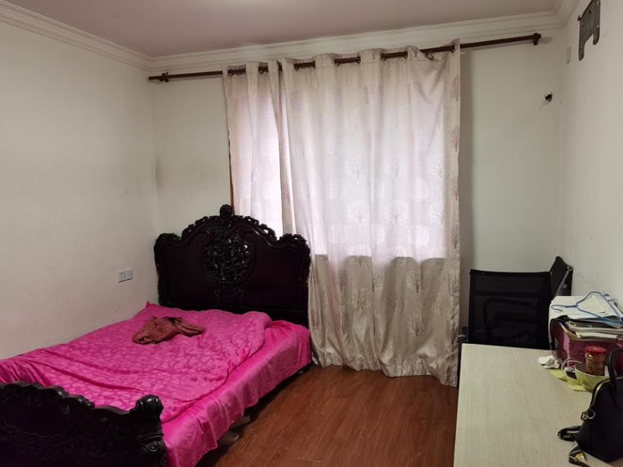 上海市嘉定区金华新村75栋5F 