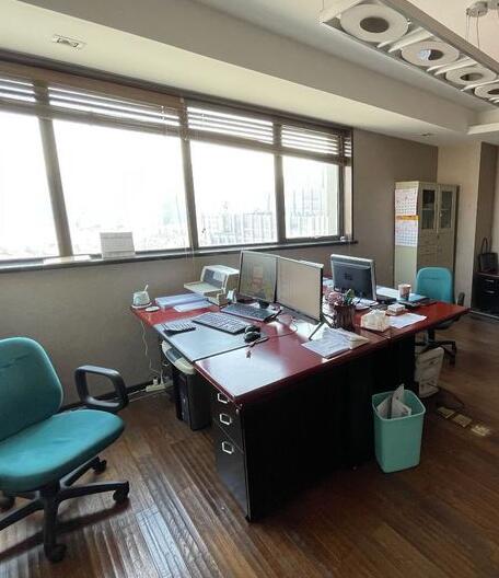 上海市长宁区云都虹桥大厦中山西路932栋18F 