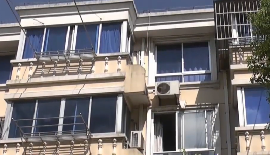 上海市奉贤区泰南新村63栋3F 