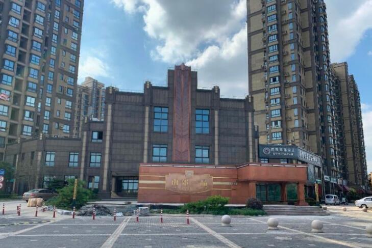 上海市奉贤区南郊一品7栋14F 