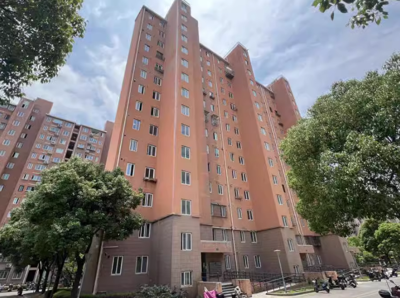 上海市宝山区罗宁雅苑5栋10F 