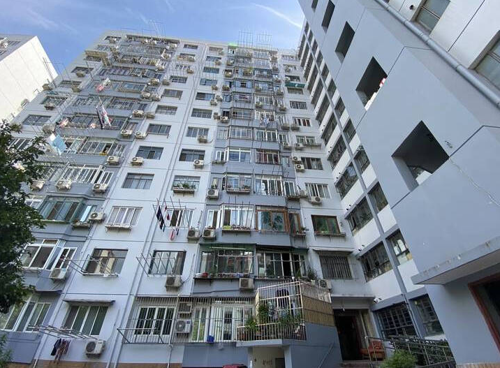 上海市普陀区爱建新村1栋7F 