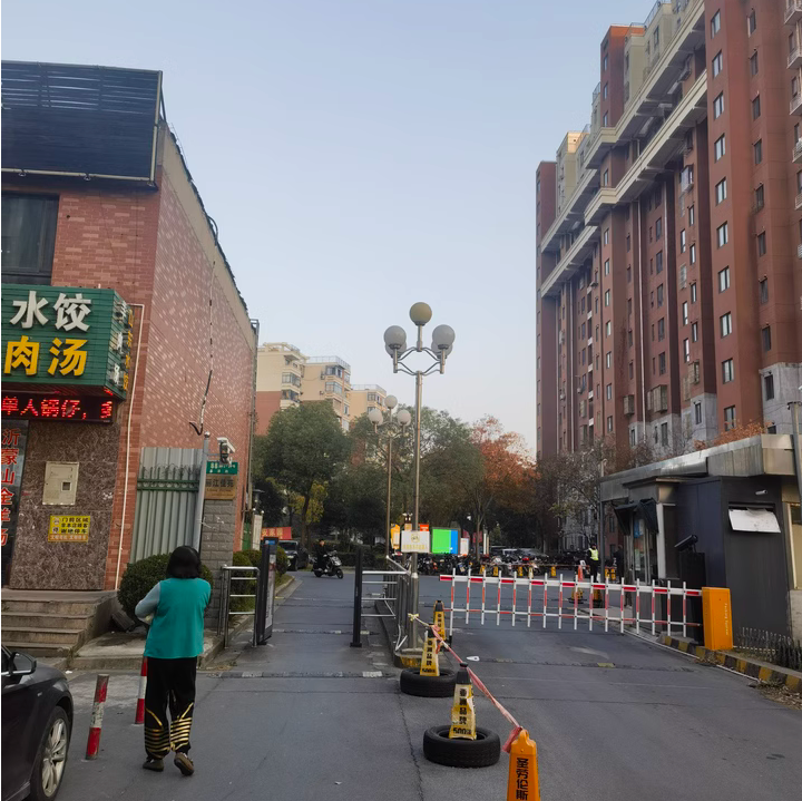 上海市嘉定区丽江佳苑9栋3F 