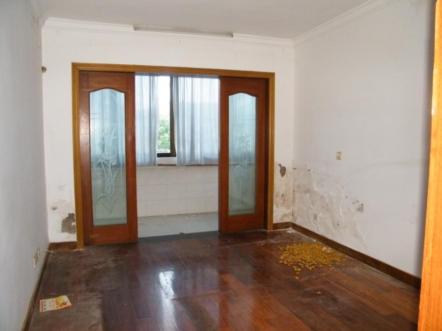 上海市奉贤区江海二村10栋6F 