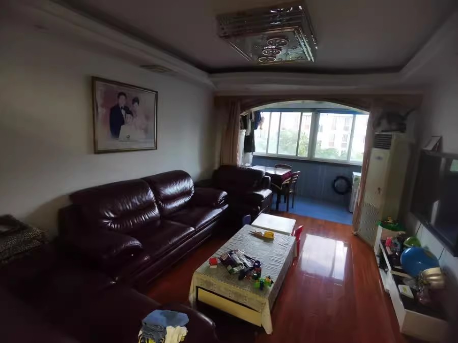 上海市松江区龙潭苑北9栋4F 