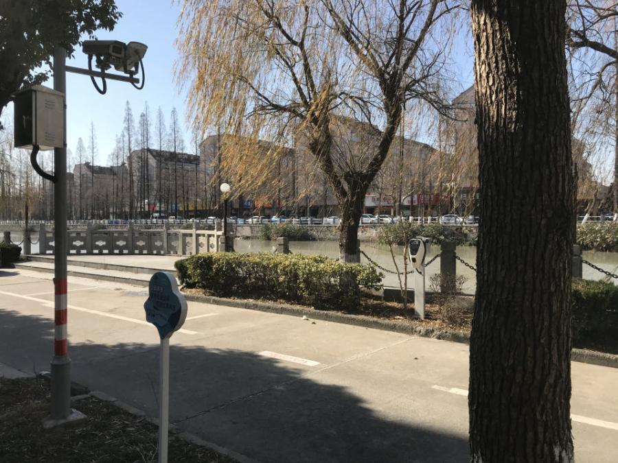 上海市青浦区青城苑7栋6F 