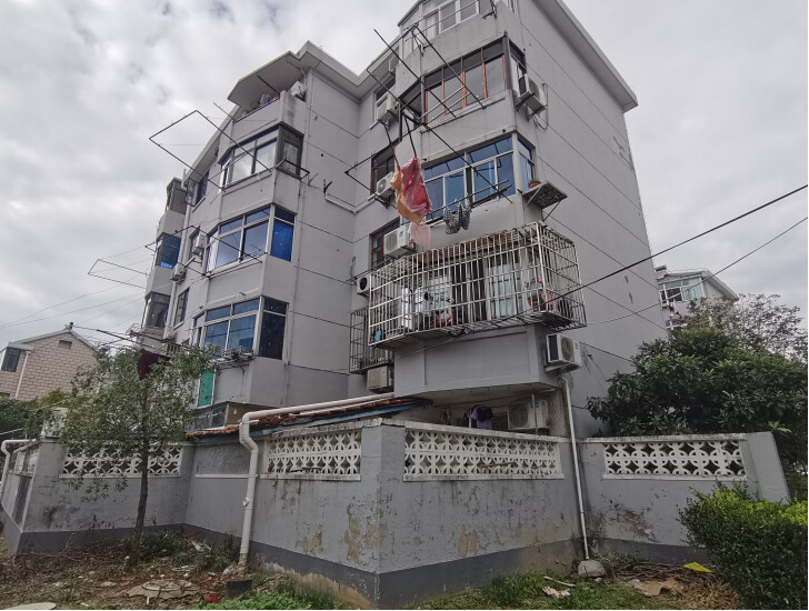 上海市浦东新区听潮二村2幢3栋1F 