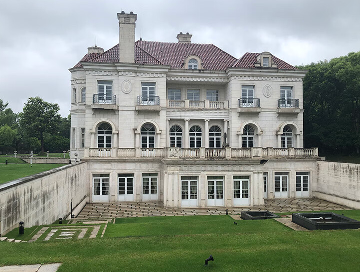 上海市松江区世茂佘山庄园佘山镇7栋 