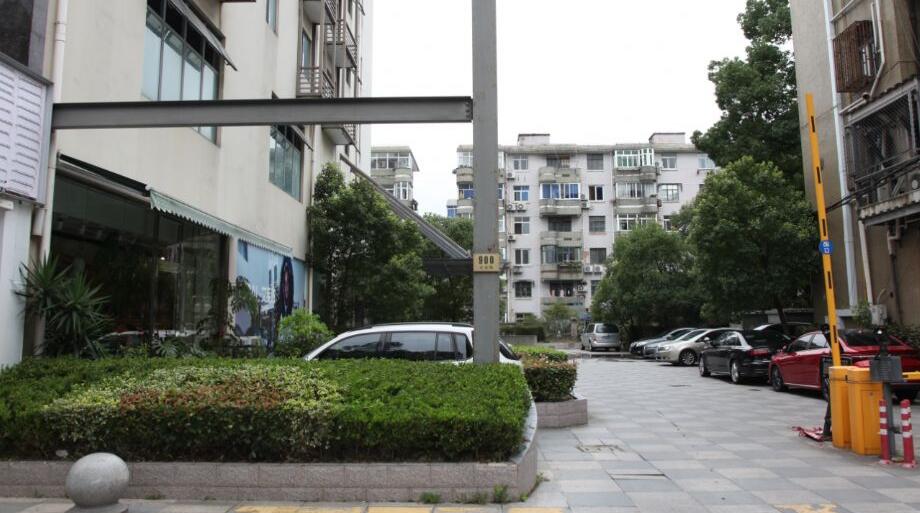 上海市金山区万安荣寓900栋3F 