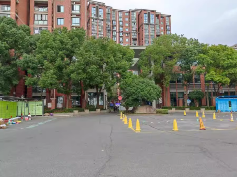 上海市嘉定区安亭名邸16栋5F及地下1F车位 