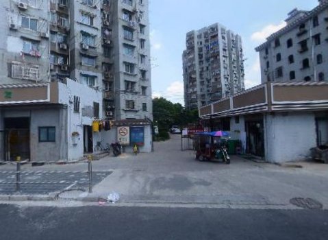 上海市静安区幸福第一公寓1栋2F 