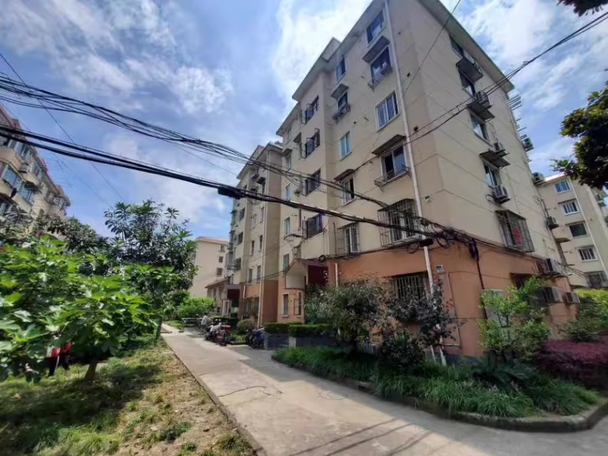 上海市闵行区金平新村23栋1F 